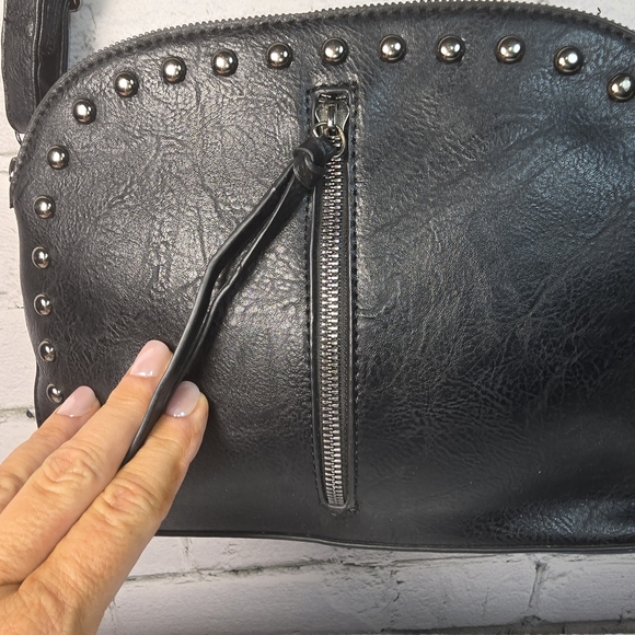 Sam And Hadley Chic Black Studded Crossbody Bag Mutiple Compartnents - Picture 3 of 11